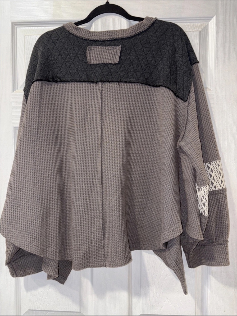 POL Women’s Patchwork V-Neck Long Sleeve Multi-texture Large - Picture 7 of 9